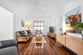 Cute & Charming! 3Bed/1Bath/1Car/House~Greenslopes